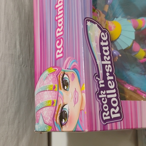 Jakks | Toys | New Rock N Roller Skate Rc Rainbow Riley Lights Up Spins ...